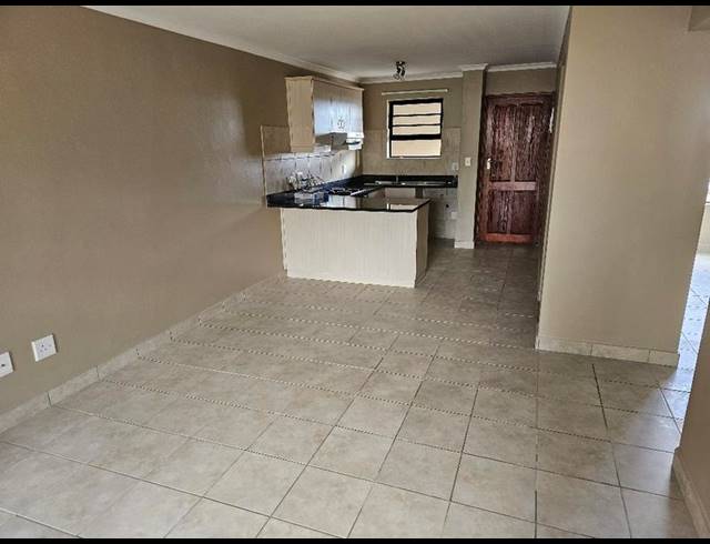 2 BEDROOM PROPERTY TO RENT IN BURGUNDY ESTATE